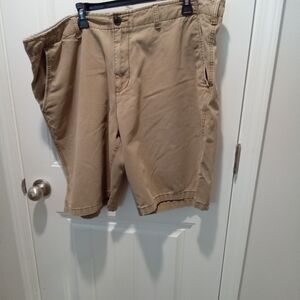American Eagle Outfitters Men's Big & Tall Size 42 Flat Front Dark Khaki Shorts